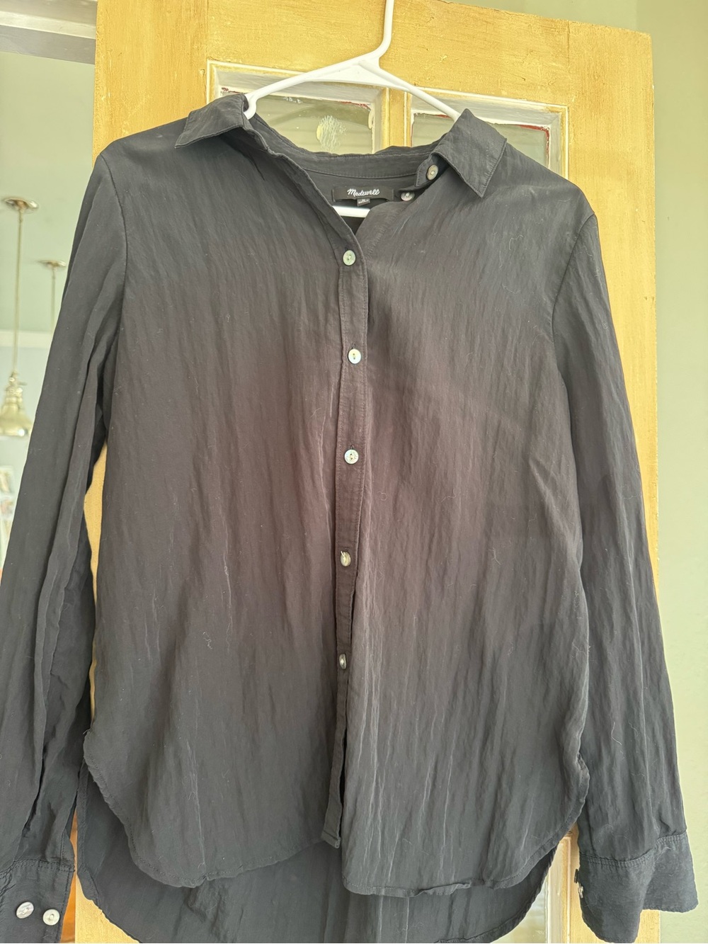 Madewell Black Women’s Long-Sleeve Button-Down Shirt